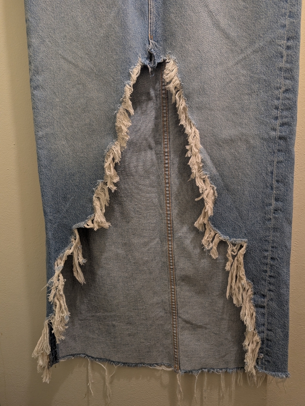 MOTHER The Ditcher Maxi Super Fray Split Denim Jean Skirt Light Blue- 25=0 - Picture 9 of 16